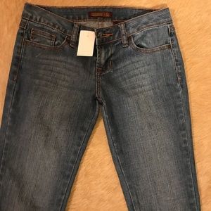 Zandi Jeans.  Size 3.   Light blue no holes!